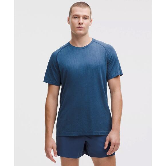Lululemon Metal Vent Tech Short-Sleeve Shirt in blue - Picture 1 of 5